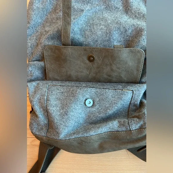 Sherpani Gray and Brown Women's Backpack - Unisex - Picture 3 of 5